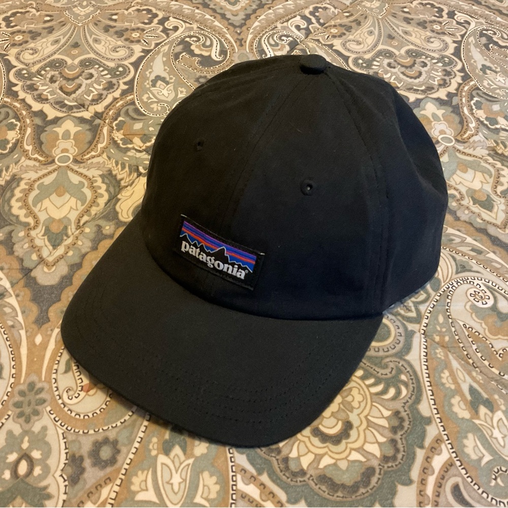 NWOT Patagonia P-6 Label Trad Cap Black OS